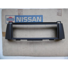 Original Nissan Almera N16 Radio Blende 28074-BM410