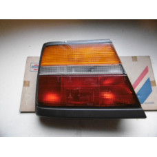 Original Nissan Bluebird T12 Bluebird T72 Rücklicht links B6555-Q9600 B6555-D3660