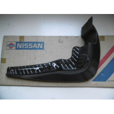 Original Nissan Maxima J30 Schmutzfänger vorne links 63855-85E27