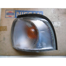 Original Nissan Sunny Y10 Blinker vorne links B6135-75R00