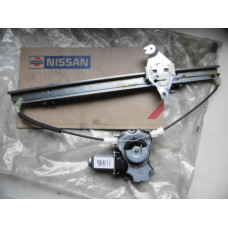 Original Nissan Almera Tino V10M Fensterheber vorne links 80701-BU010