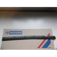 Original Nissan Primera WP11 Dichtung Heckklappe links 90823-4J500