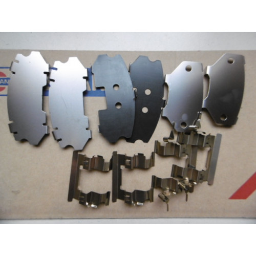 Original Nissan Juke F15 Cube Z12 Bremsbelag Montageset vorne D1080-1FE0A  Original Nissan Juke F15 Cube Z12 Bremsbelag Montageset vorne D1080-1FE0A  Genuine Nissan Juke F15 Cube Z12 Hardware Kit Brake Front D1080-1FE0A Nissan