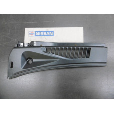 Original Nissan Pickup D22 Abdeckung Windlauf links 66810-3S100