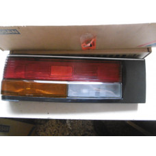 Original Nissan Bluebird U11 Rücklicht LH 26555-01E00