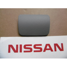 Original Nissan Primera P10 Abdeckung Innenraumleuchte 26437-90J00