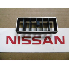 Original Nissan Datsun Cherry N10 Luftdüse 68715-M7001