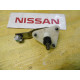 Original Nissan Sunny N13 Wischerlager links 28860-60M00