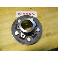 Original Nissan Trade Radnabe vorne -06105132-0