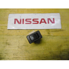 Original Nissan Sunny B11 Micra K10 Stanza T11 Schalter Nebelschlussleuchte 25370-D1100