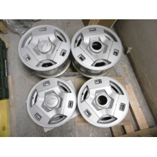 Original Nissan Pickup D21 Terrano WD21 4 Stück Alufelgen 40300-32G10