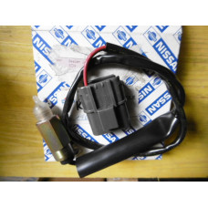 Original Nissan Primera P10 Sunny Y10 Ventil Vergaser 16196-61J04