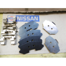 Original Nissan Maxima J30 Montage Set Bremsbelag vorne 41080-88E25