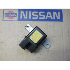 Original Nissan Vanette GC22 Bluebird T12 Bluebird T72 Relais Glühkerzen 25230-G5501