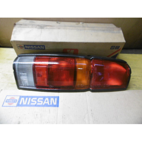 Original Nissan Pickup D21 Rücklicht links 26559-23G05 Original Nissan ...