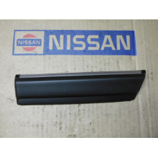 Original Nissan Bluebird U11 Zierleiste Kotflügel vorne links 63873-06E00