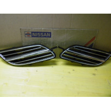 Original Nissan Almera Tino V10M Chrom Kühlergrill F2310-5U000