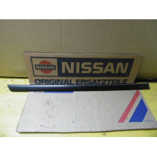 Original Nissan Datsun Cherry N10 Zierleiste Tür hinten rechts 82872-M7205