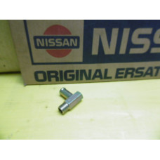 Original Nissan Patrol 160 Pickup 720 Wasseranschluss 27070-21600