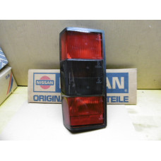 Original Nissan Trade Rücklicht links -01506189-1 015061891